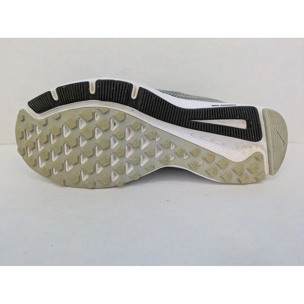 Nike Quest Women 7.5 Green White Volt‎ Gray Running Shoes AA7412-008 Sneakers